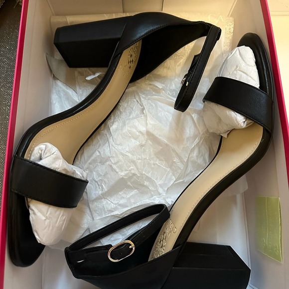 NEW Vince Camuto Sandals - 9.5 - Picture 5 of 5